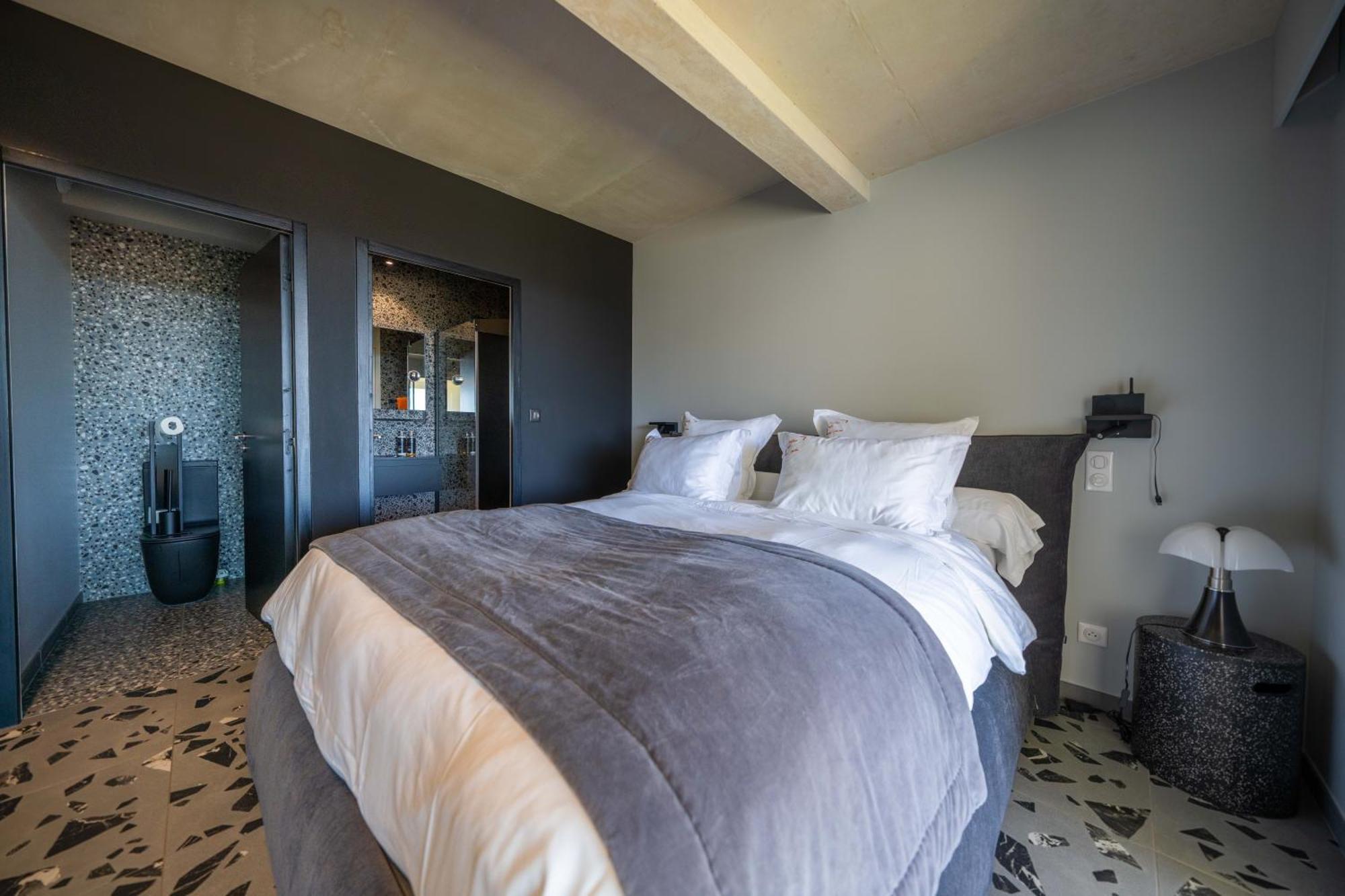 Suite 28 Treilles Bagian luar foto